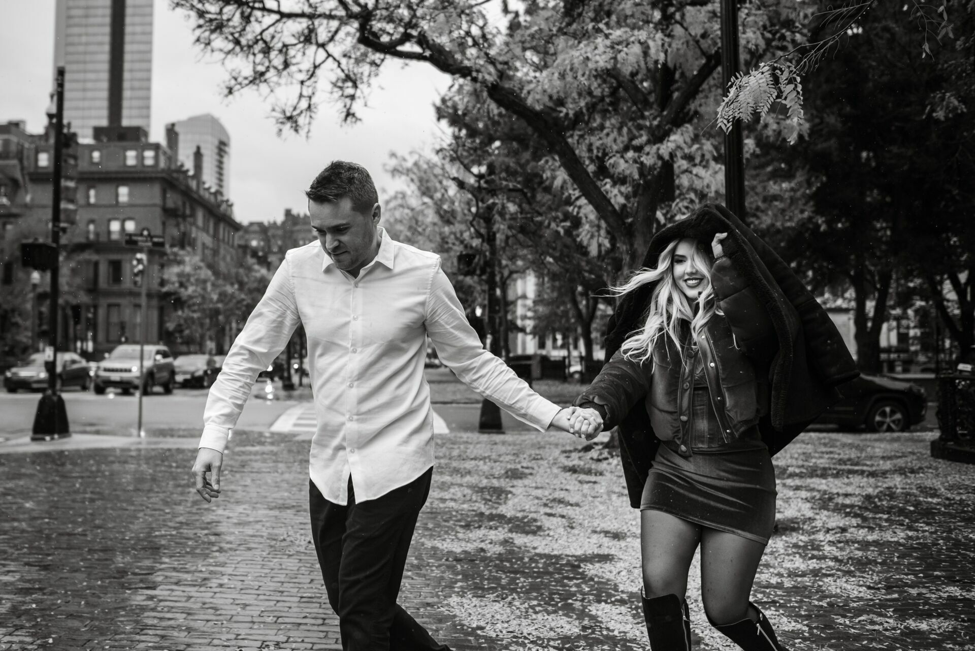 Foto Chuva de Amor em Boston: Sessão Fotográfica de Casal com Shelen e Marcelo Foto Chuva de Amor em Boston: Sessão Fotográfica de Casal com Shelen e Marcelo - Imagem 15