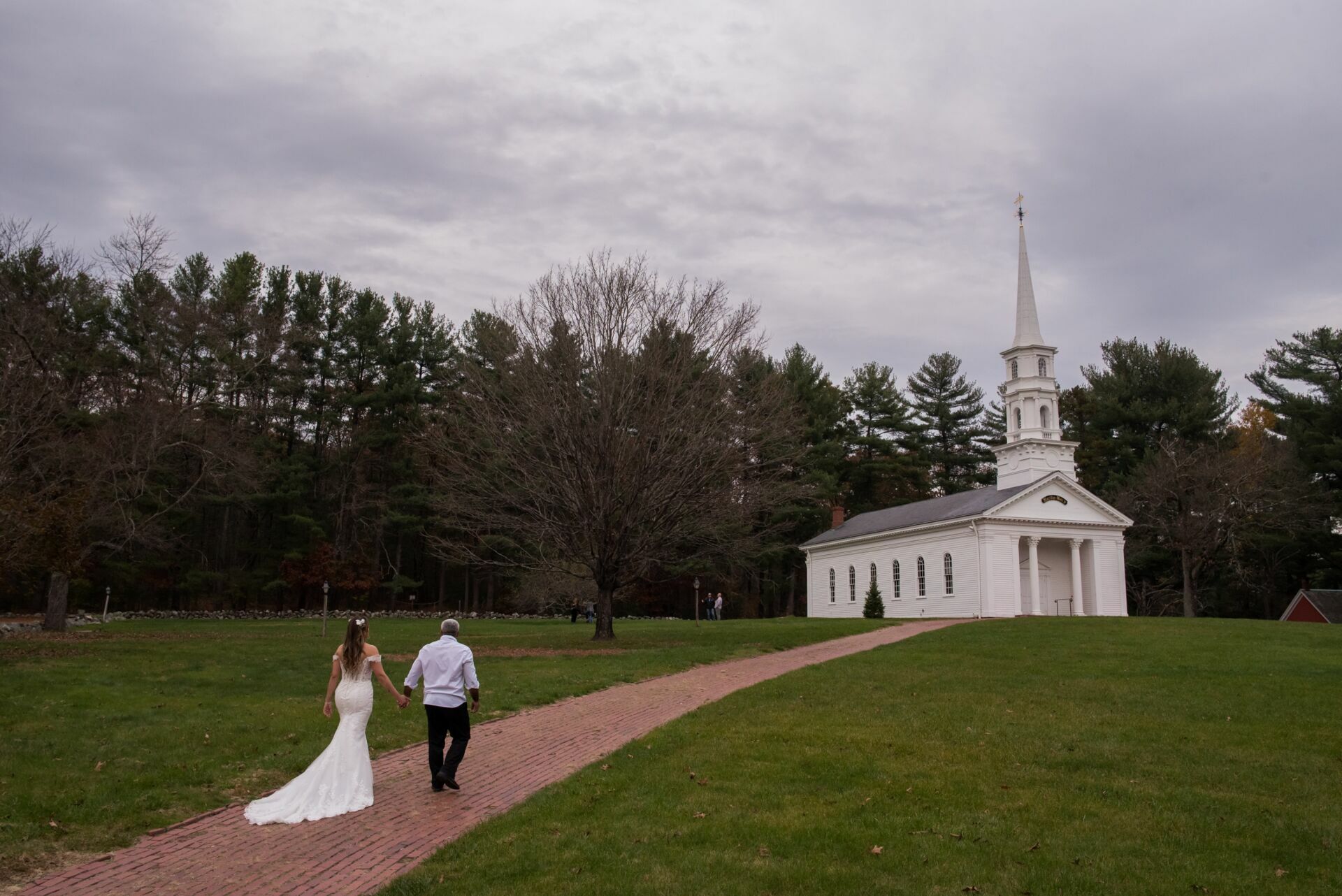 Foto Trash The Dress no Moinho de Sudbury: Uma Sessão Fotográfica Pós-Casamento Inesquecível Foto Trash The Dress no Moinho de Sudbury: Uma Sessão Fotográfica Pós-Casamento Inesquecível - Imagem 30