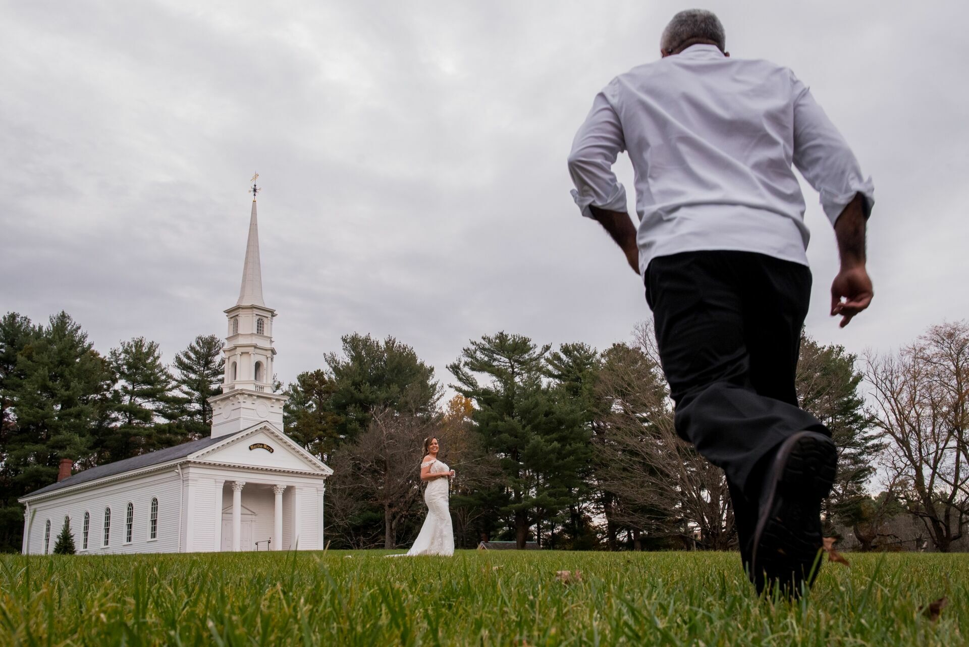 Foto Trash The Dress no Moinho de Sudbury: Uma Sessão Fotográfica Pós-Casamento Inesquecível Foto Trash The Dress no Moinho de Sudbury: Uma Sessão Fotográfica Pós-Casamento Inesquecível - Imagem 33