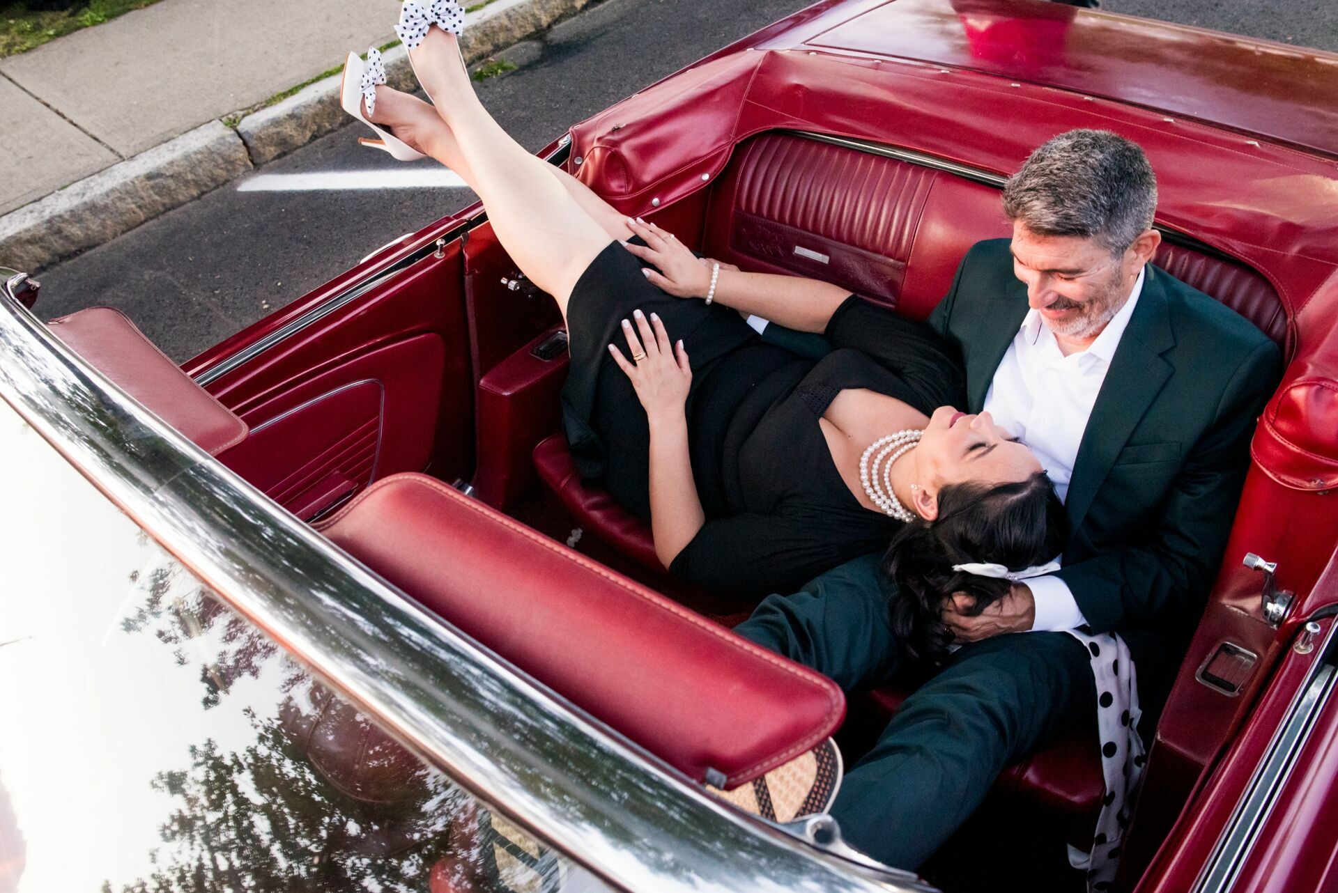 Foto Celebrando uma Década de Amor:  Bodas de 10 Anos de Mary e Robson em Newport, RI - Imagem 20