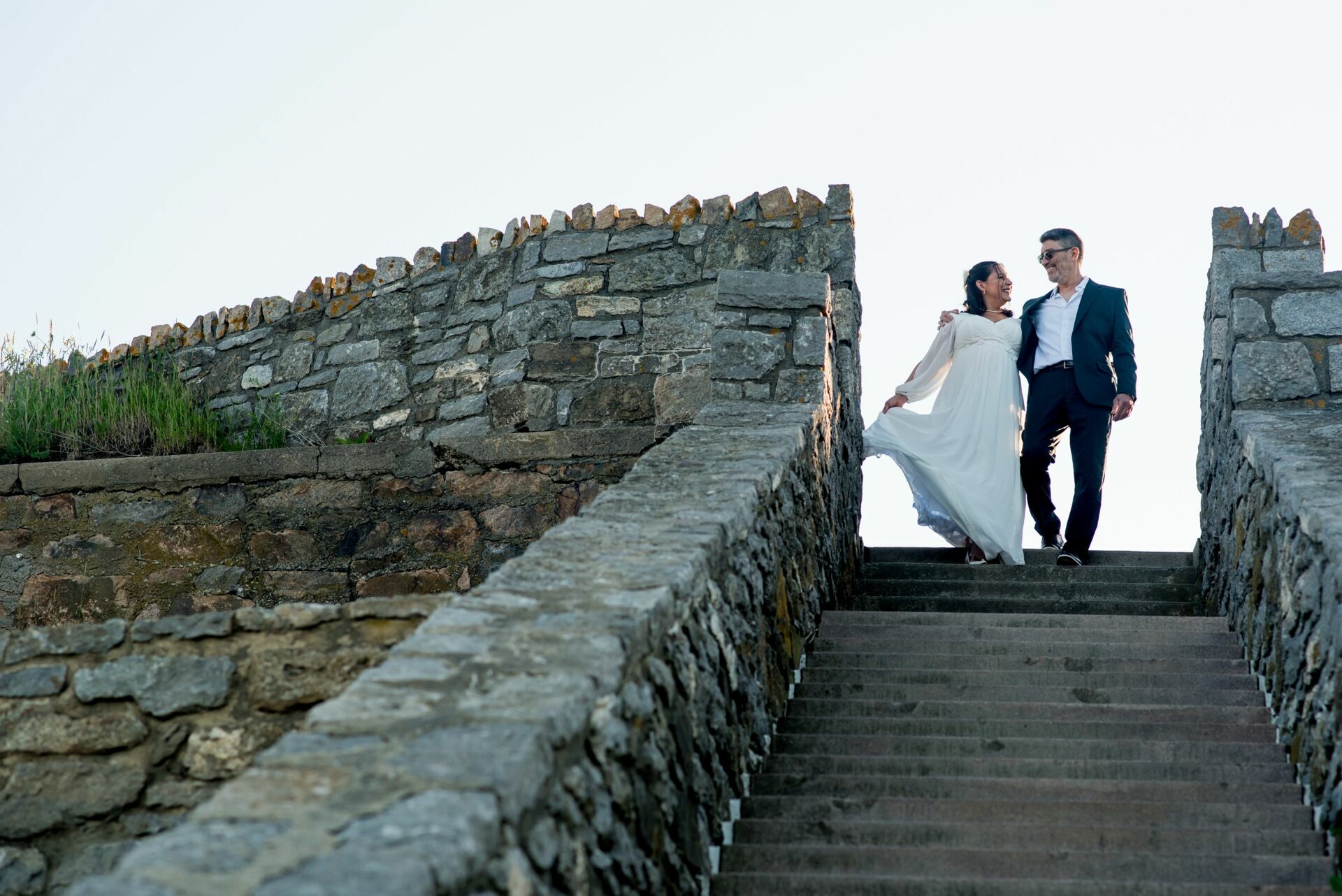 Foto Celebrando uma Década de Amor:  Bodas de 10 Anos de Mary e Robson em Newport, RI - Imagem 4