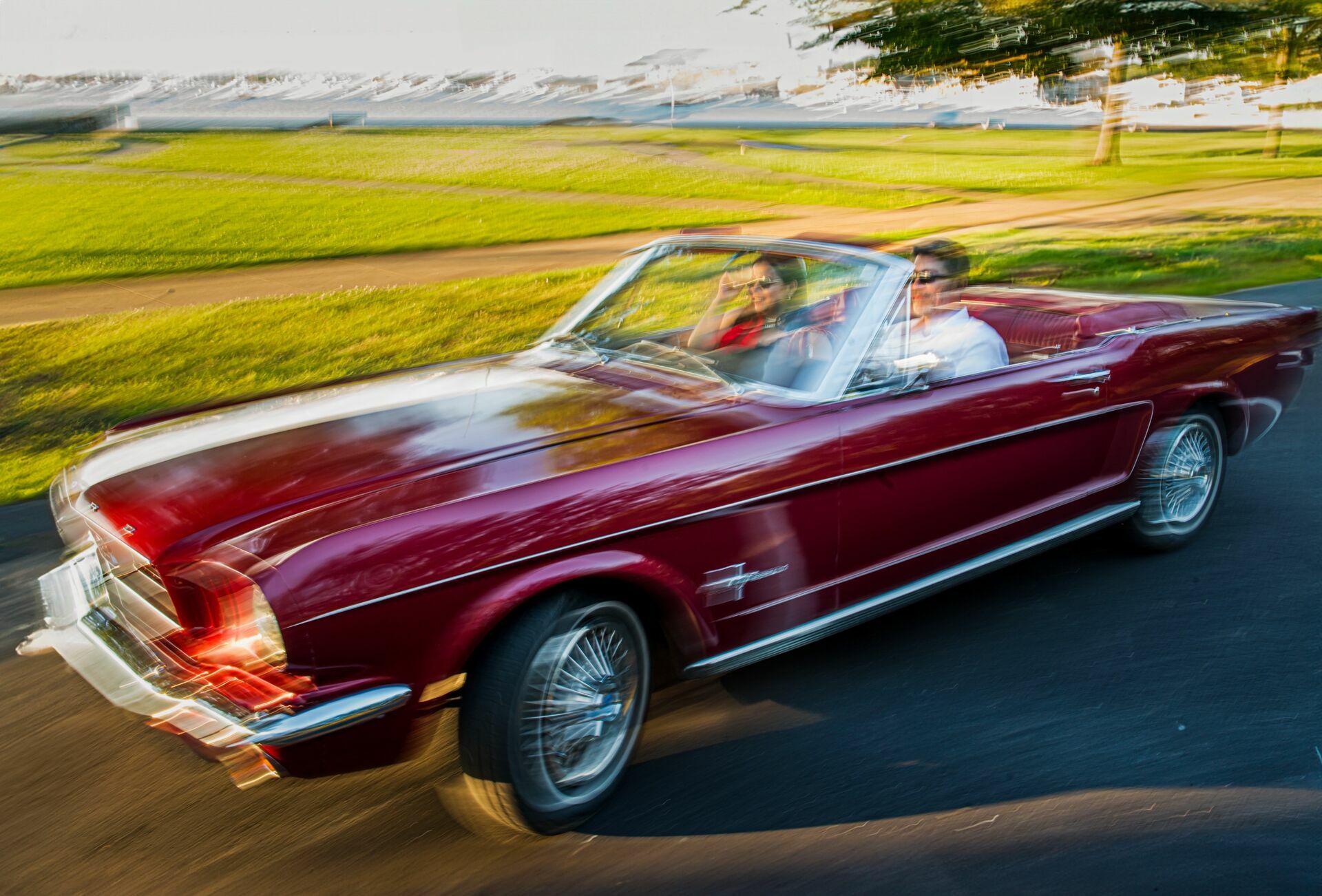Foto Celebrando uma Década de Amor:  Bodas de 10 Anos de Mary e Robson em Newport, RI - Imagem 11