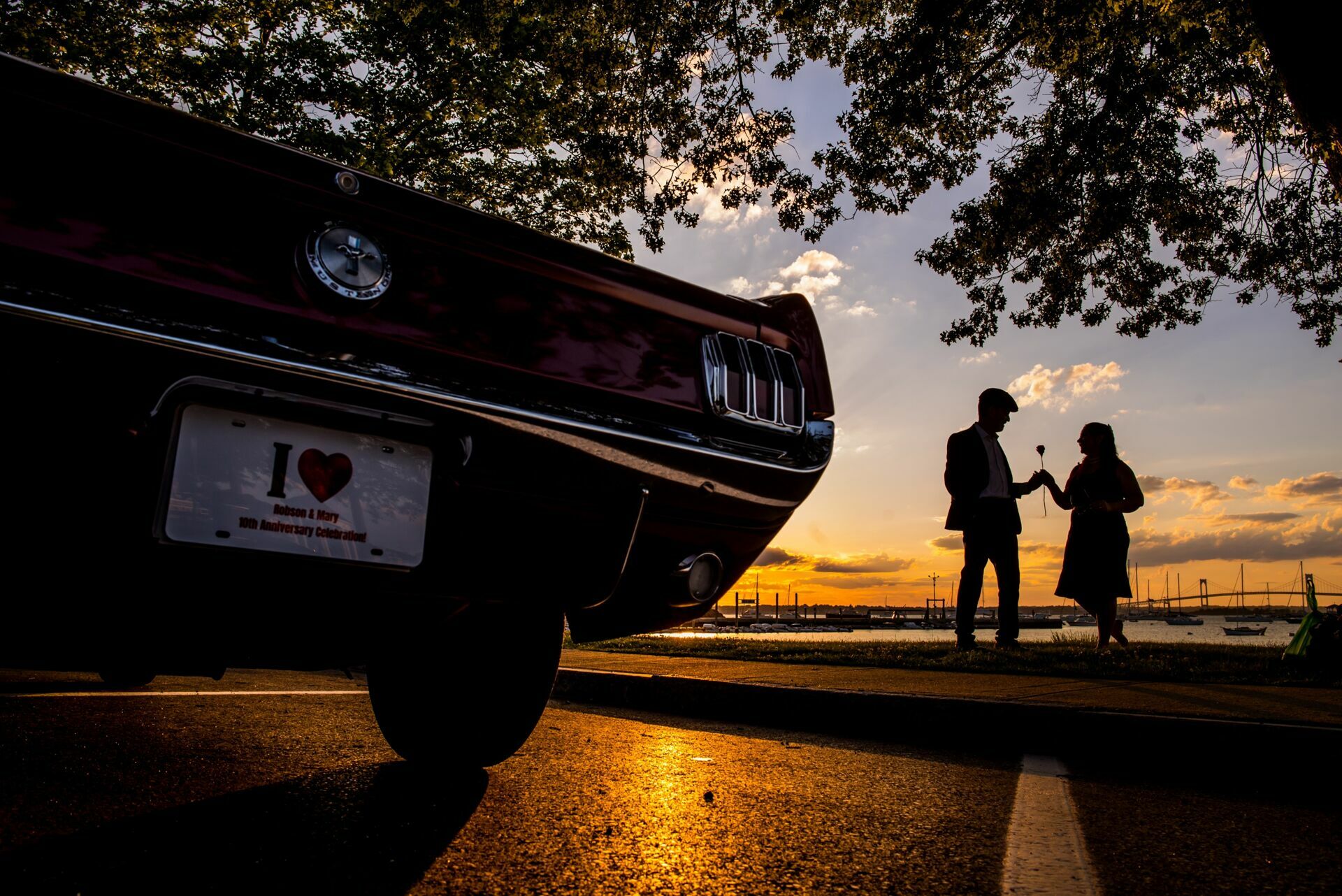 Foto Celebrando uma Década de Amor:  Bodas de 10 Anos de Mary e Robson em Newport, RI - Imagem 14
